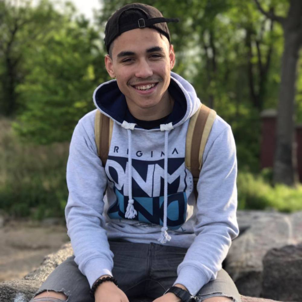 Meet your Posher, Adam